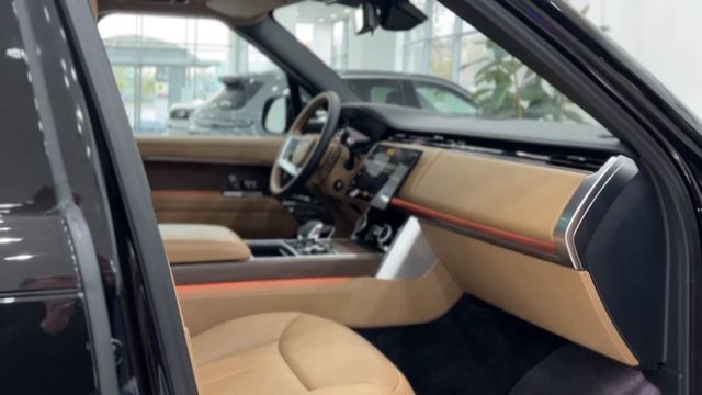 Range Rover Long P530 | АвтоХаус Москва смотреть онлайн