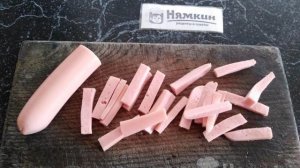 Салат Днестр с капустой, сосисками и огурцом