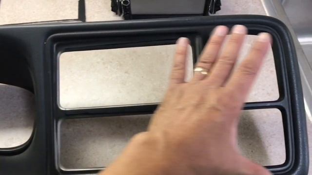 Part one 2000 GMC Sierra 1500 Dash Renewal & Double Din Radio modification and Installation смотреть онлайн