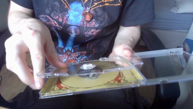 How to Replace a CD Jewel Case смотреть онлайн