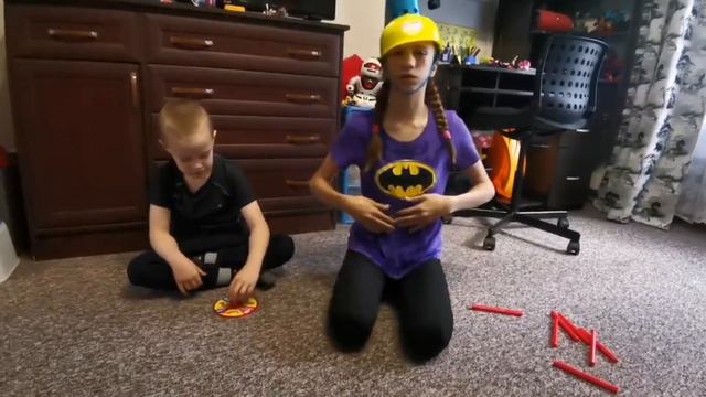 Игра "МОКРАЯ РУЛЕТКА". ВЫЙДИ СУХИМ ИЗ ИГРЫ смотреть онлайн