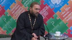 Против фестиваля красок Холи митрополит Белгородский Иоанн