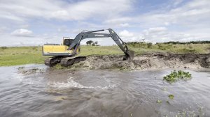 Строительство дренажной системы под дорогой