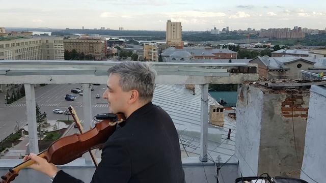 Легендарный Алексей Кобринский на крыше башни часов, чудесного #домсчасами #новосибирск #нск☆