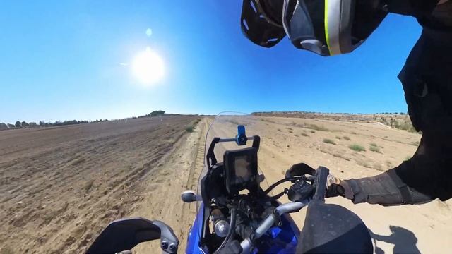 Чуть не разложился на соленом озере. Бревна и круг по домашнему офроуду. Yamaha Tenere 700 Offroad. смотреть онлайн