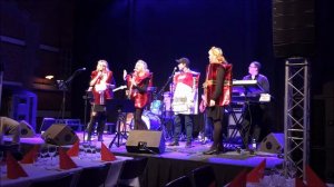 Julsång parodi a la Lena PH och Robert Gustavsson, Christmas fun song