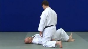 (Хон-кэса-гатамэ) Hon kesa gatame - Удержание сбоку