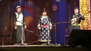 Горловое пение  тувинская этническая музыка  Трио мастеров горлового пения