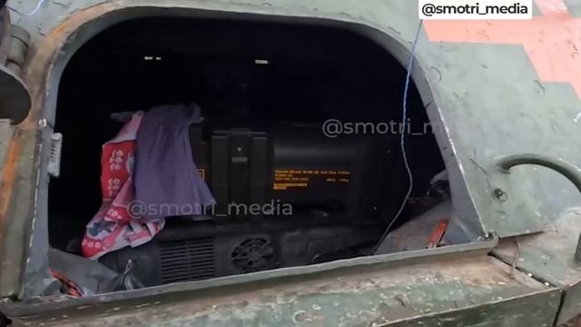 Военнослужащие ВСУ наладили продажу бронетехники и прочего вооружения ополченцам ДНР смотреть онлайн