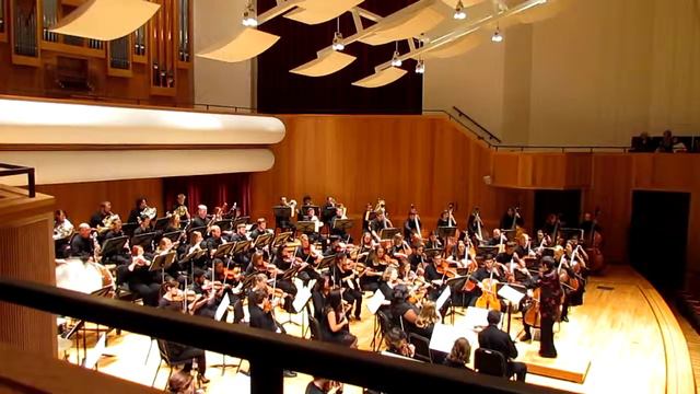 U of L Orchestra plays Hindemith's Symphonic Metamorphosis Mvt 2 смотреть онлайн