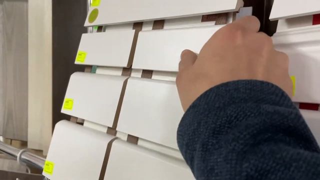 МДФ плинтус Белый и его варианты. Обзор. смотреть онлайн