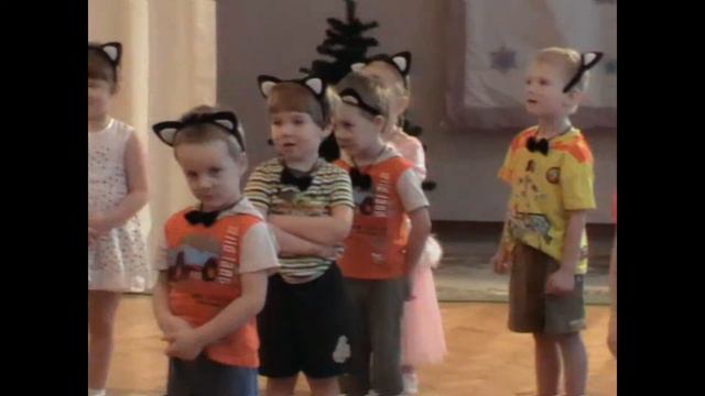 Неделя театра. Постановка "Домик для котят"  гр.4.mp4