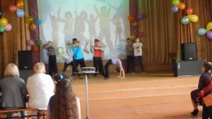Танец на нашем первом выпускном  (4 класс)