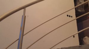 Монтаж перил для винтовой лестницы, видео.