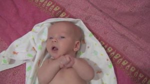 Марк высовывает язык