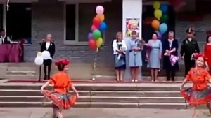 Танец Ягодка-Малинка.