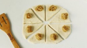 Круассаны с ореховой начинкой