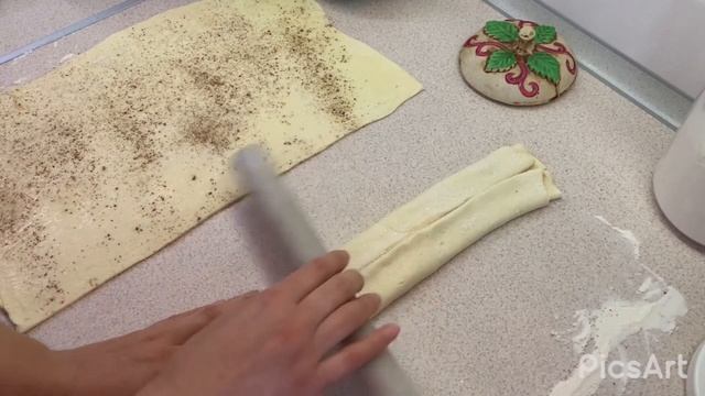 Из слоеного теста. Слоеное печенье.