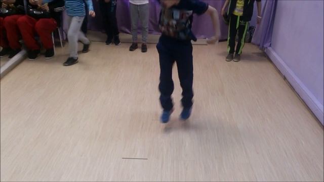 Отчетный концерт по брейку в клубе "Фрукт" смотреть онлайн