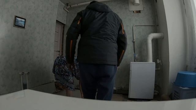 Когда нужно наносить плиточный клей на плитку и на стену? "плиткаВванной