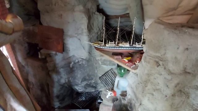 Человек, живущий в скале, на Белом море! Меч в камне. смотреть онлайн