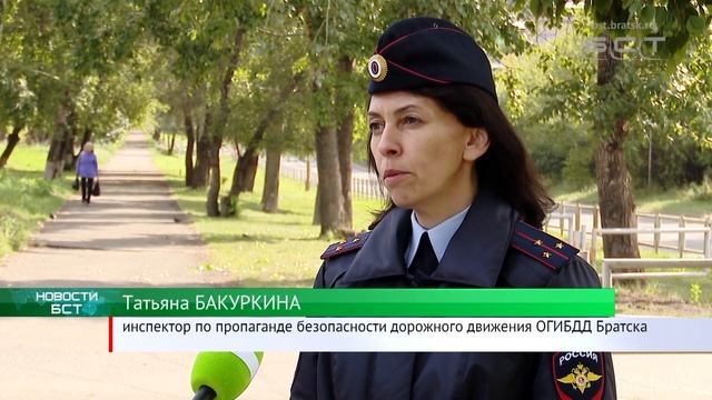 Экипажи ДПС патрулируют пешеходные переходы вблизи школ в Братске смотреть онлайн