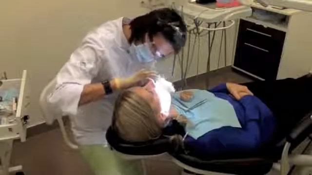 Лечение зубов! Приглашаем на бесплатную консультацию! Стоматология Спектр Дент смотреть онлайн