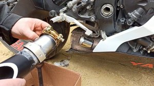 УСТАНОВИЛ ТОПОВЫЙ ПРЯМОТОК НА YAMAHA R6 INSTALLED A TOP-END DIRECT CURRENT ON A YAMAHA R6