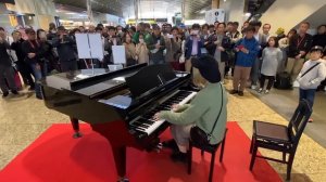 Street Piano:Hatsune Miku-Senbonzakura in Kyoto【そうだ京都へ行こう】大観衆の京都で千本桜速弾きしたら‥【京都駅ストリートピアノ】Waggaki Ban