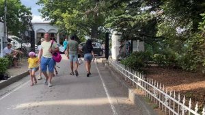 1445 САНАТОРИЙ ЛИВАДИЯ в УПАДКЕ\ПАМЯТНИК СТАЛИНУ РУЗВЕЛЬТУ ЧЕРЧИЛЛЮ\ ПОСЛУШАЛИ ГИДА\о ГИДАХ Часть2