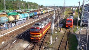 Подача электровоза ЧС4Т-495 под состав на станции Балезино