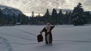 Дед Мороз в Германии вышел из леса
 +4917664405232, www.ded-moroz.eu