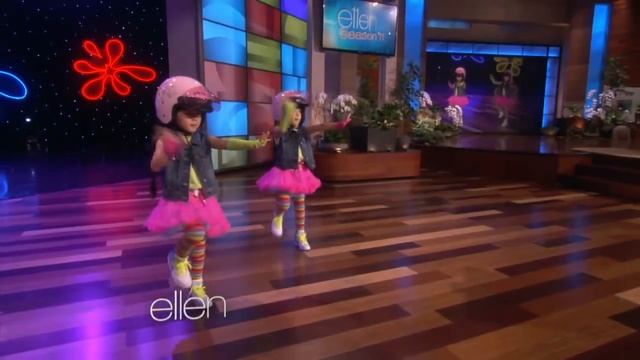 台灣超萌左左右右姐妹花- 艾倫秀 完整版 смотреть онлайн