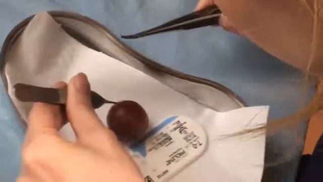 Учим новых ординаторов накладывать швы смотреть онлайн