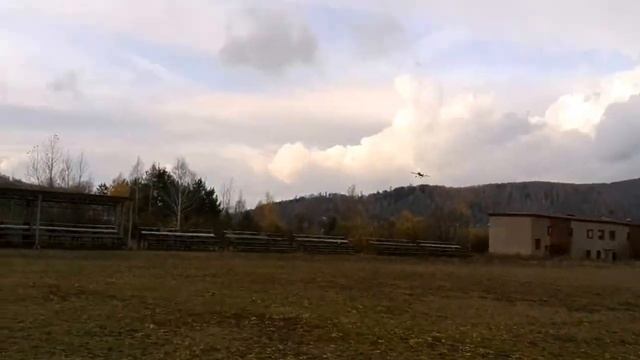 Юниор PML-1001  с новым фюзеляжем . смотреть онлайн