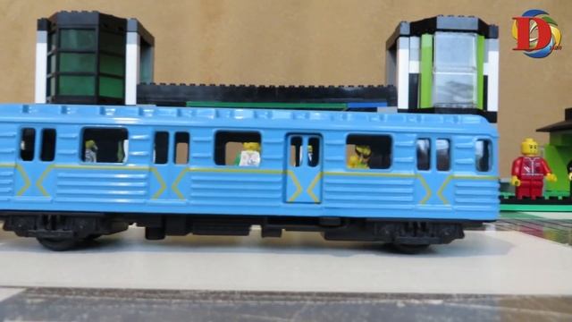 Поезда для детей и игрушечный Железнодорожный транспорт. Лучшие видео про железную дорогу для детей смотреть онлайн