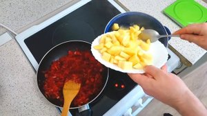 ВКУСНЕЙШИЙ БОРЩ НА ГОВЯЖЬЕЙ КОСТОЧКЕ | Как приготовить вкусный борщ с говядиной