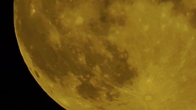 Full Moon / Nikon Coolpix P600 смотреть онлайн