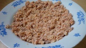 Салат с горбушей и сыром