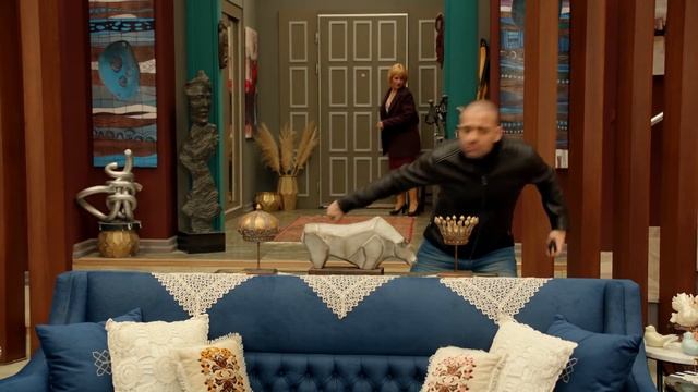 Jet Sosyete 3.Bölüm (Tek Parça Full HD) смотреть онлайн