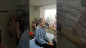 прокалываю уши...