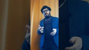 Как крутить ножницы / Как держать ножницы