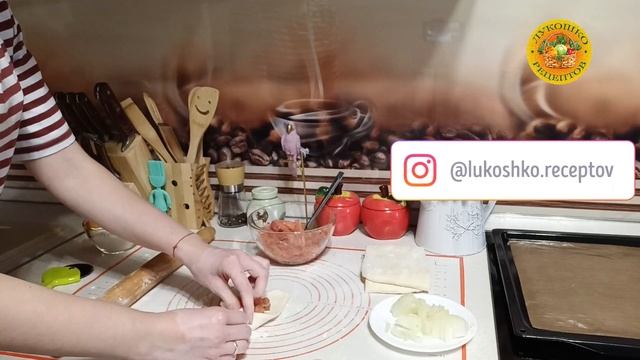 РАССТЕГАИ С РЫБОЙ, съедаются в один миг!
