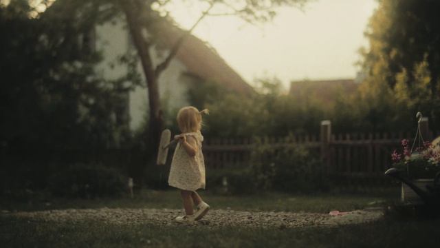In the Enchanted Garden | Canon R5C