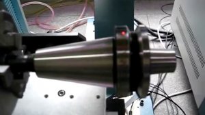Лазерная маркировка круглых и цилиндрических изделий с помощью поворортного устройства