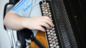 «Одинокая гармонь» Разбор песен на баяне ноты и аккорды.