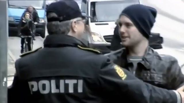 Полиция Останавливает Велосипедистов