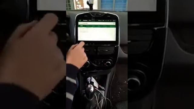 Renault Clio monitor 10 pollici dedicato Android 8 смотреть онлайн