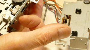 PANASONIC RX-CW 200L. Часть 4-я. Замена пасиков. Ремонт "паузы".