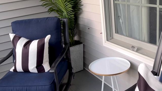 FRONT PORCH TOUR AND MAKEOVER | New Outdoor Furniture! How to Decorate a Front Porch смотреть онлайн